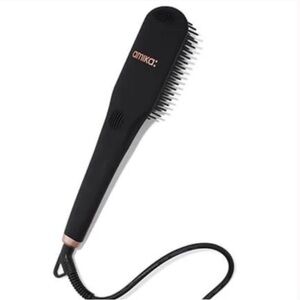 Amika Polished Perfection hair straightener